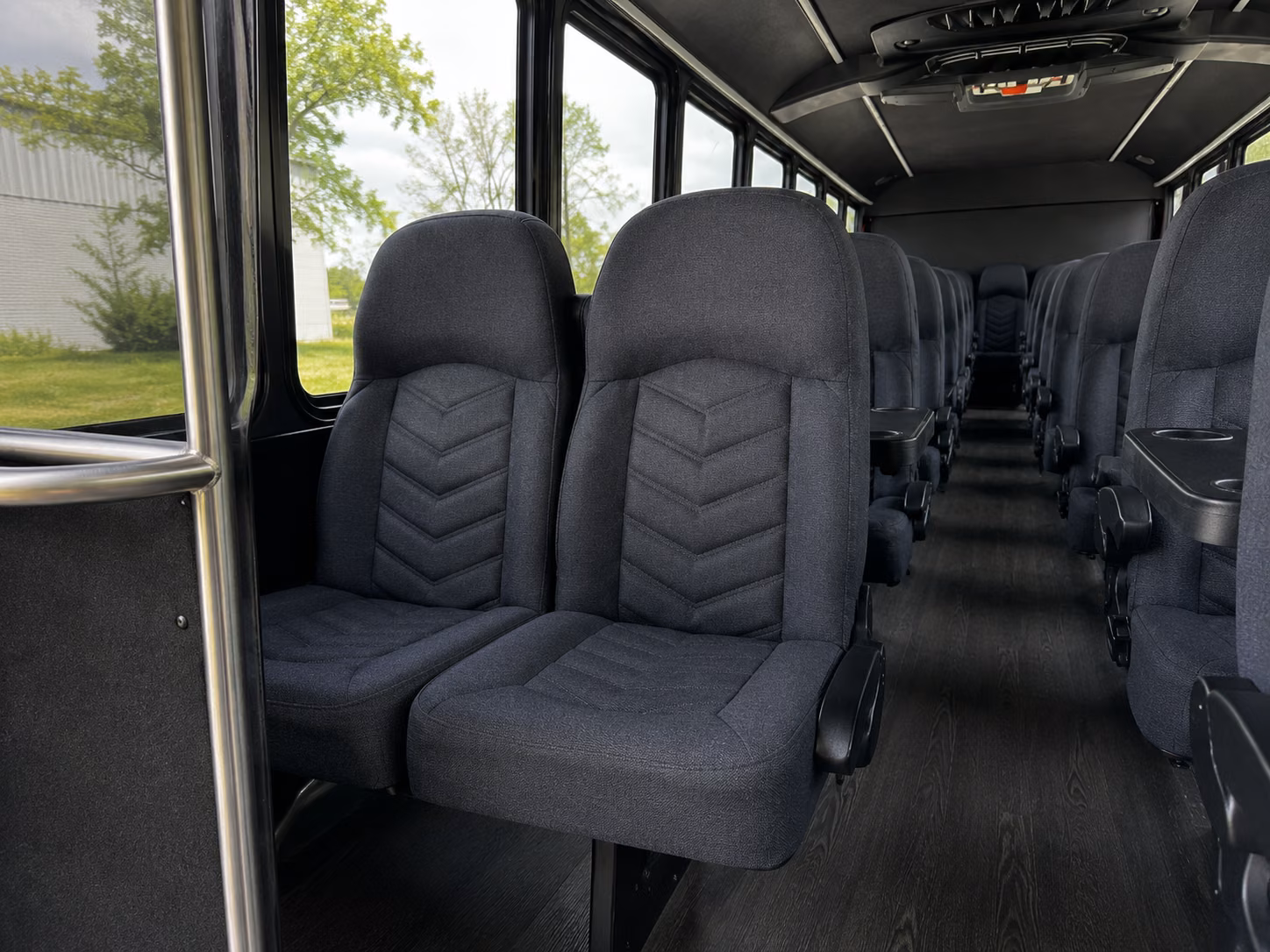 minibus rentals for mountain venue weddings in oak glen and the san bernardino mountains